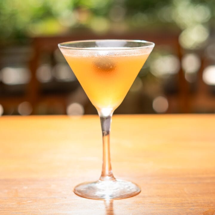 Dining 17 | malukstay.com drink6 | malukstay.com