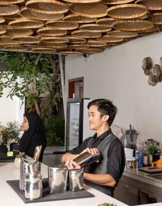 staff bar e1742743481688 | malukstay.com