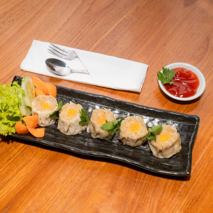 Dining 12 | malukstay.com wonton 1 | malukstay.com